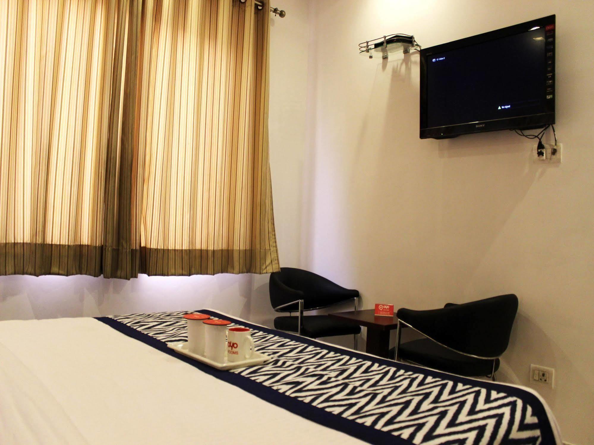 Hotel Siam International Delhi  Esterno foto